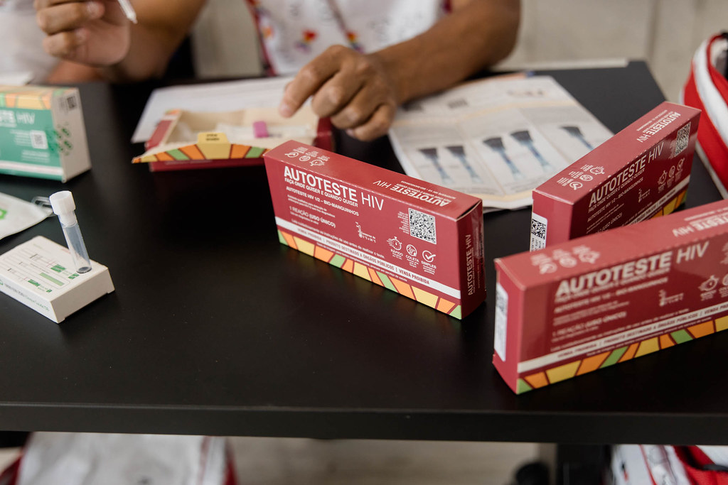 Dezembro Vermelho: pesquisas de cura do HIV avançam em universidade pública paulista - Assembleia Legislativa do Estado de São Paulo