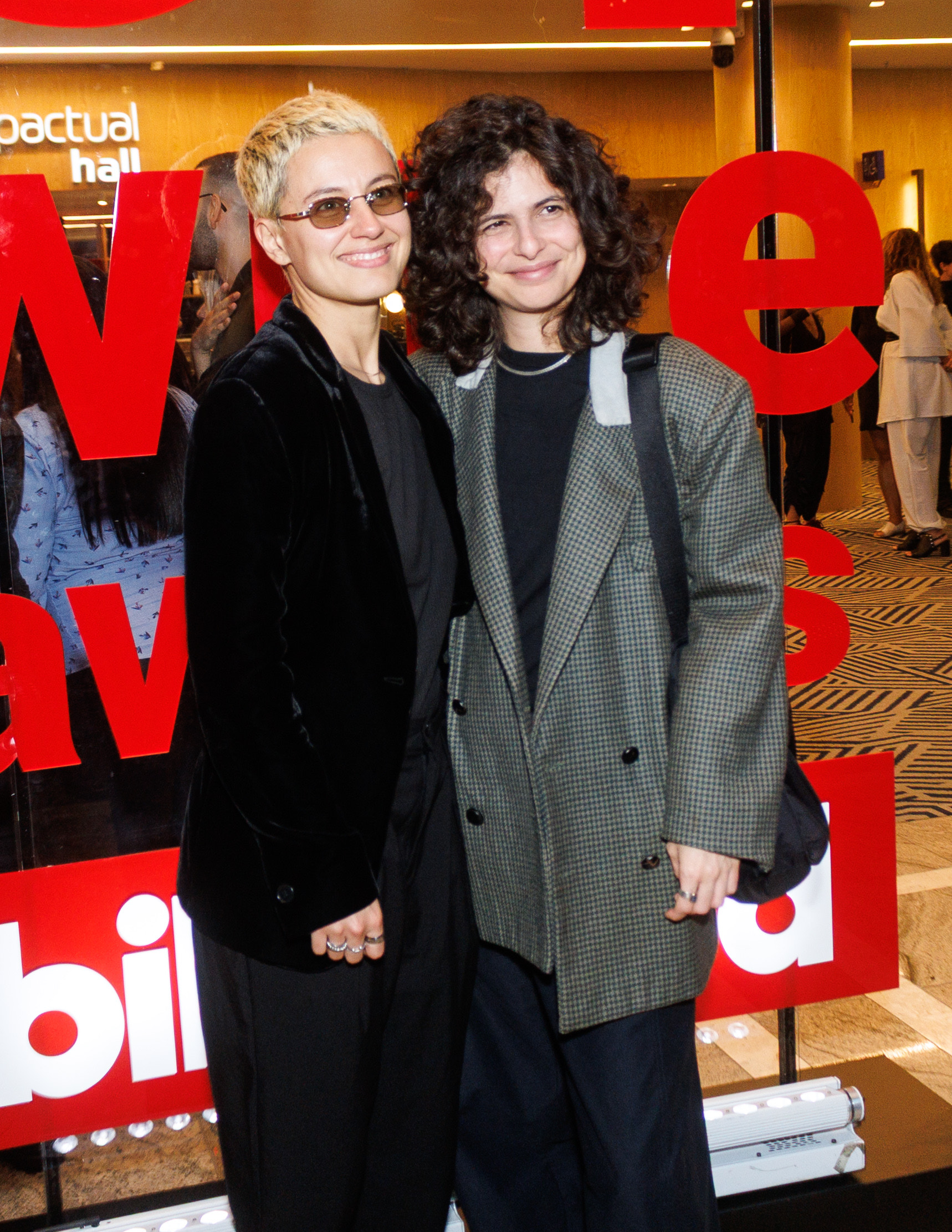 Maria Beraldo e Julia Anquier, filha de Debora Bloch - Foto: Clayton Felizardo/Brazilnews