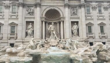 Roma vai cobrar dois euros para visitar a famosa Fontana di Trevi