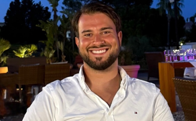 Siga-nos no Google News