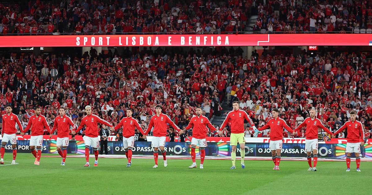 Antevisão Benfica-Nápoles: Águia quer deixar napolitanos K.O para manter vivo o sonho europeu - Liga dos Campeões