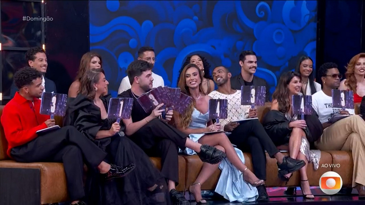 Fernanda Paes Leme “expõe” Álvaro e o faz mudar de voto no Domingão