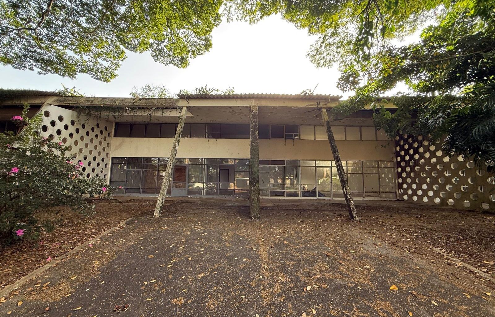 Edifício projetado por Oscar Niemeyer será demolido em São José dos Campos, SP - Casa Vogue