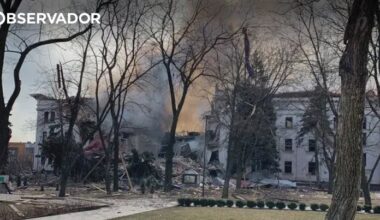Ucrânia. Teatro de Mariupol reaberto pela Rússia – Observador
