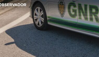 Gaia. 1 morto e 1 ferido grave em choque entre mota e carro – Observador