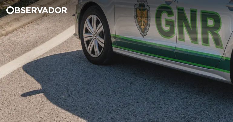 Gaia. 1 morto e 1 ferido grave em choque entre mota e carro – Observador