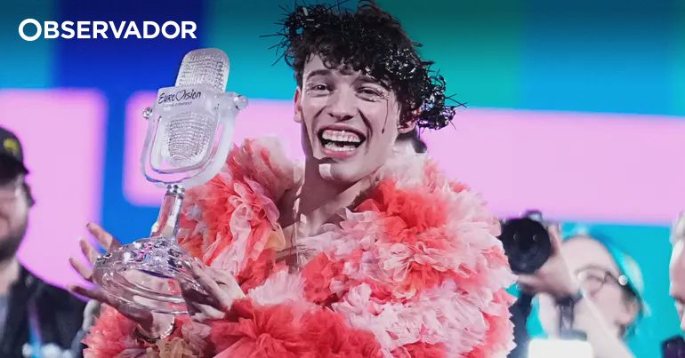 Eurovisão. Vencedor de 2024 devolve troféu – Observador