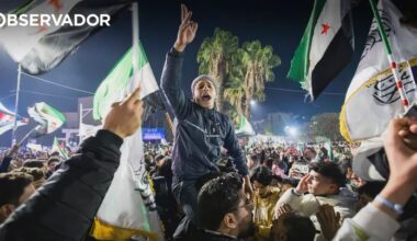 Milhares nas ruas de Damasco para celebrar o fim de Assad – Observador