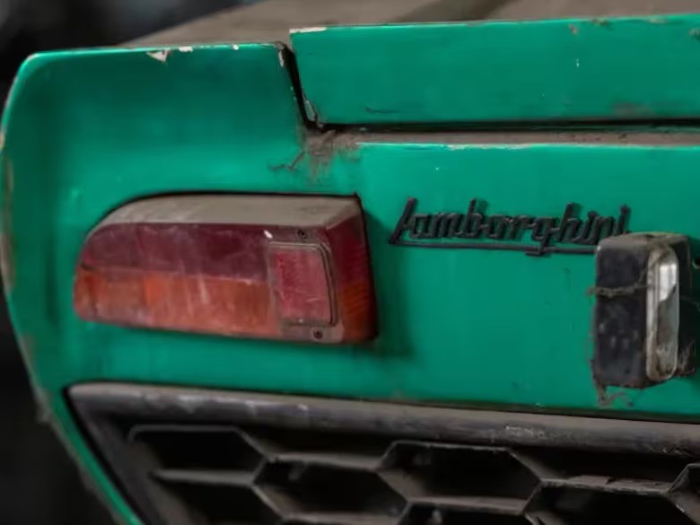 Os faróis do renomado modelo — Foto: Divulgação