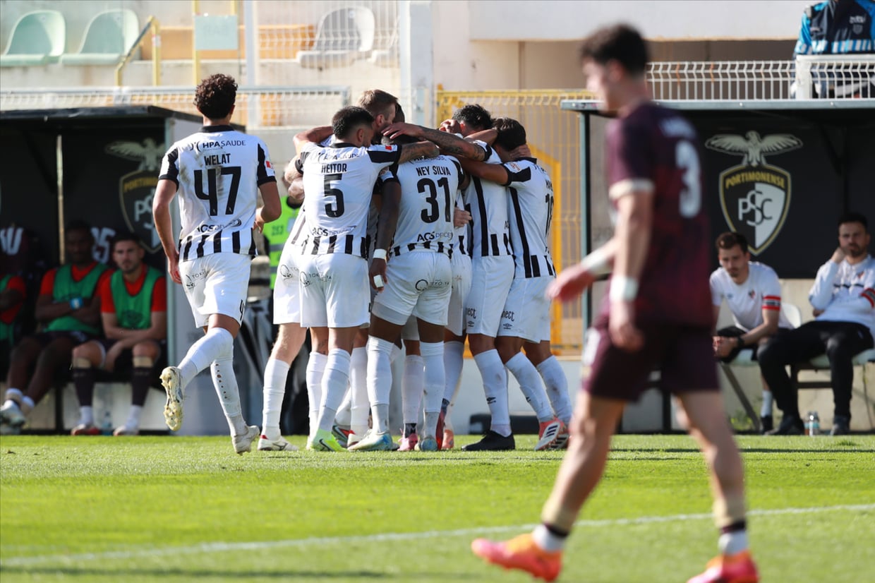 Portimonense falha demonstração do cumprimento salarial de outubro, novembro e dezembro - zerozero.pt