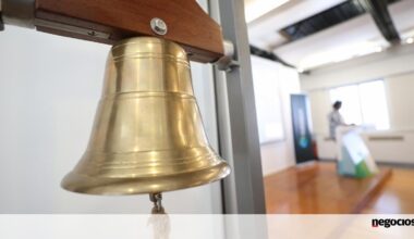 Lisboa fecha a ganhar quase 1% na penúltima sessão do ano. Impresa tomba 5,6% - Bolsa