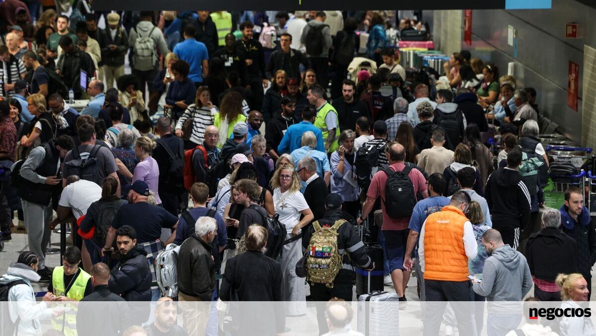 Bruxelas vai pedir "mais detalhes" a Portugal sobre suspensão do controlo de fronteiras no aeroporto de Lisboa - Empresas