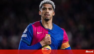 Hansi Flick e a ausência de Ronald Araújo: «É uma situação privada...» - Barcelona