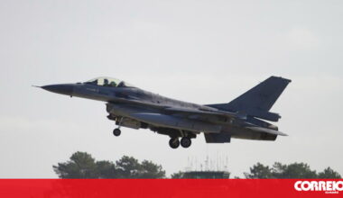 Força Aérea vai desejar feliz Ano Novo pelos céus de Portugal Continental - Sociedade