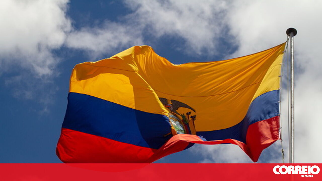 Ataque armado em zona turística causa seis mortos no Equador. Bebé de dois anos morreu - Mundo