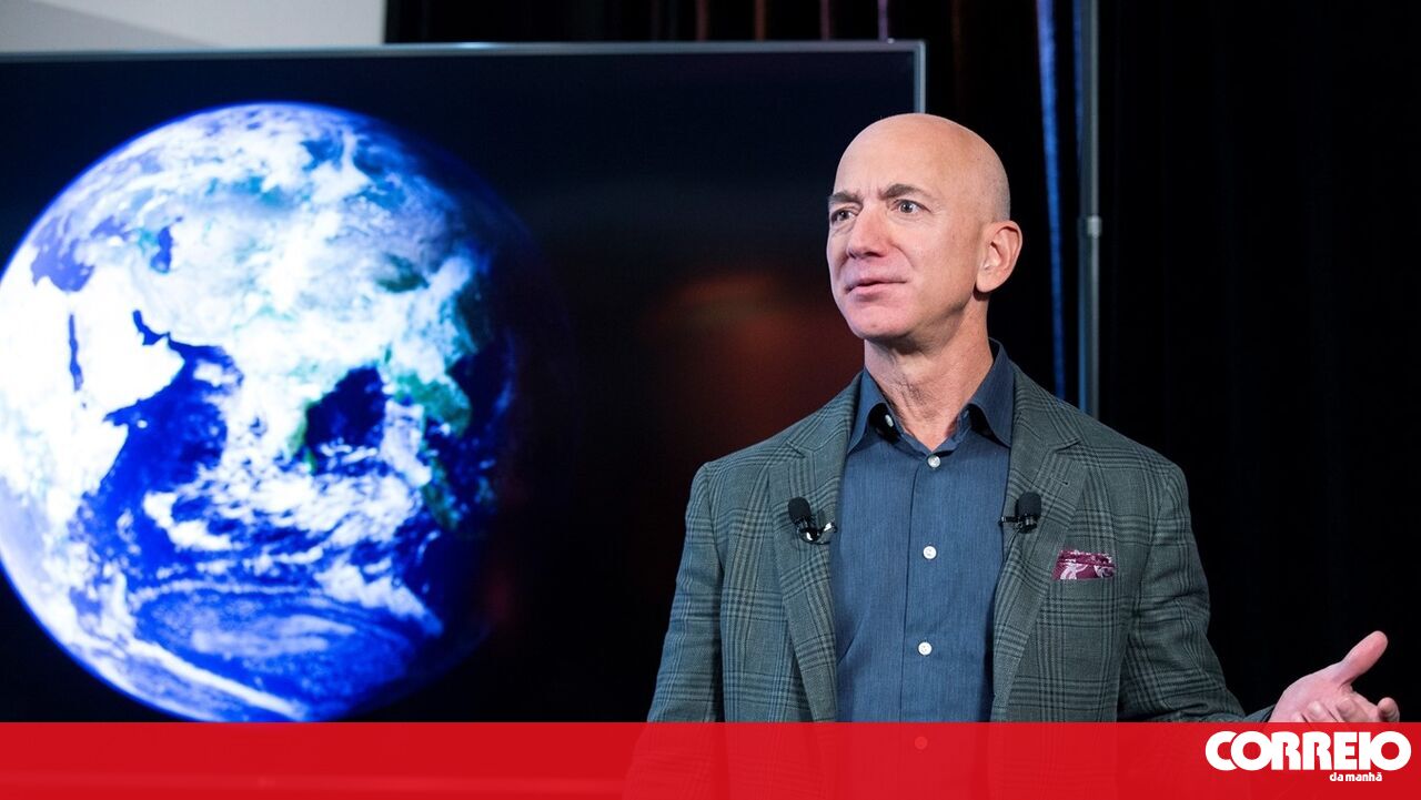 Foguetão de Jeff Bezos ameaça domínio da Space X de Elon Musk - Mundo