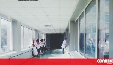 Sindicato dos Trabalhadores de Entidades Públicas anuncia greve de um ano na saúde - Sociedade