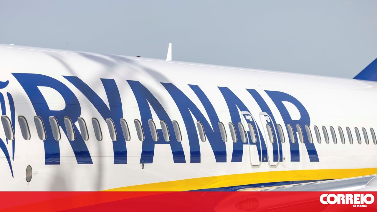 Forte turbulência causa feridos num avião da Ryanair que viajava para Tenerife - Mundo