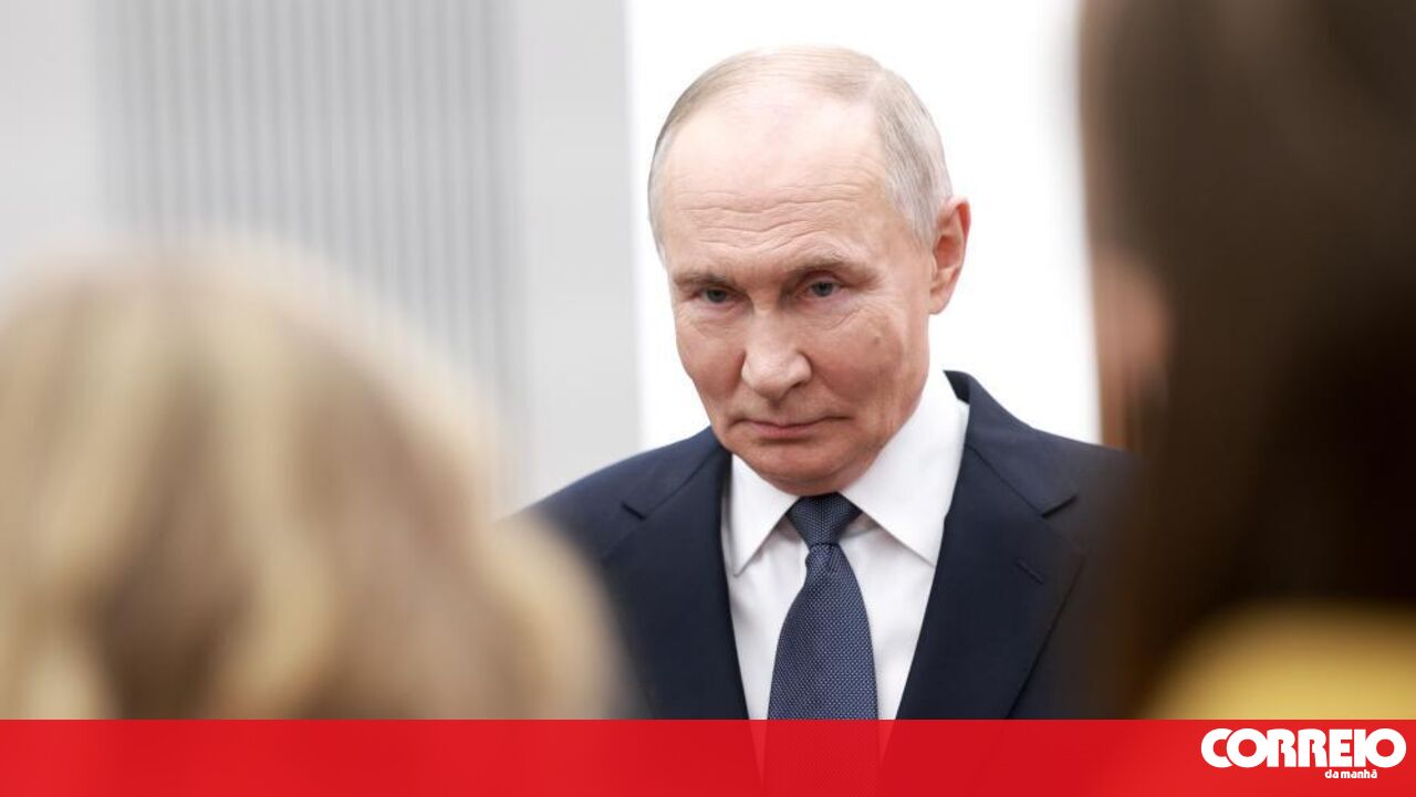 Rússia acusa Ucrânia de lançar ataque contra a casa de Putin, mas Zelensky diz que "é mentira" - Guerra na Ucrânia