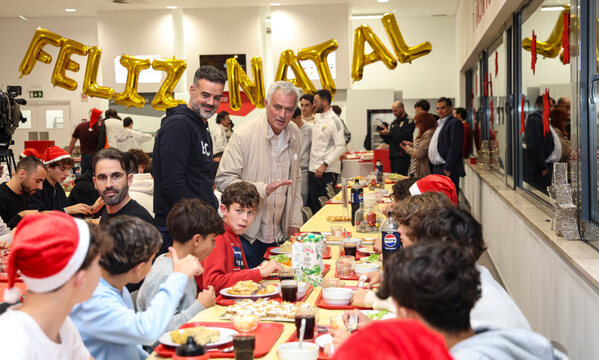 Benfica José Mourinho Jantar Natal Campus