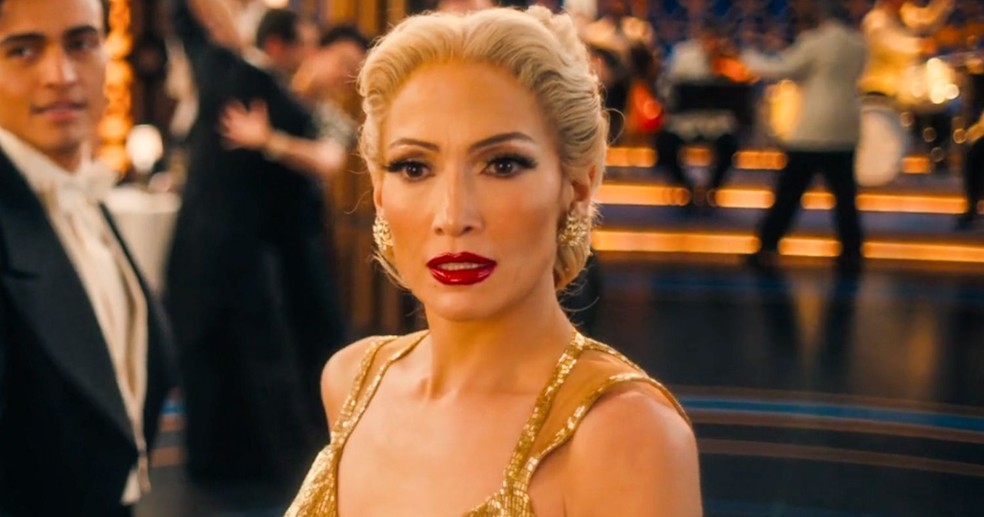 Jennifer Lopez no trailer de 'O Beijo da Mulher-Aranha' (2025) — Foto: Reprodução
