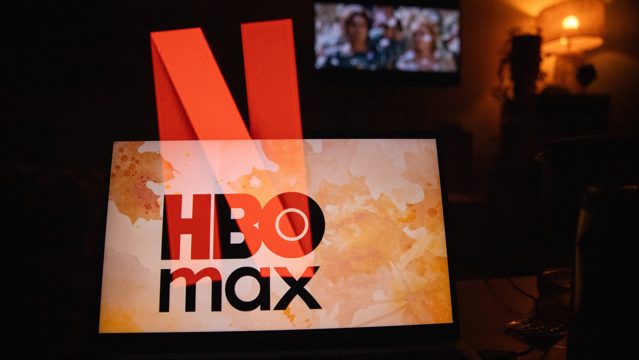 Assinante da HBO Max processa Netflix por possível aquisição da Warner Bros.