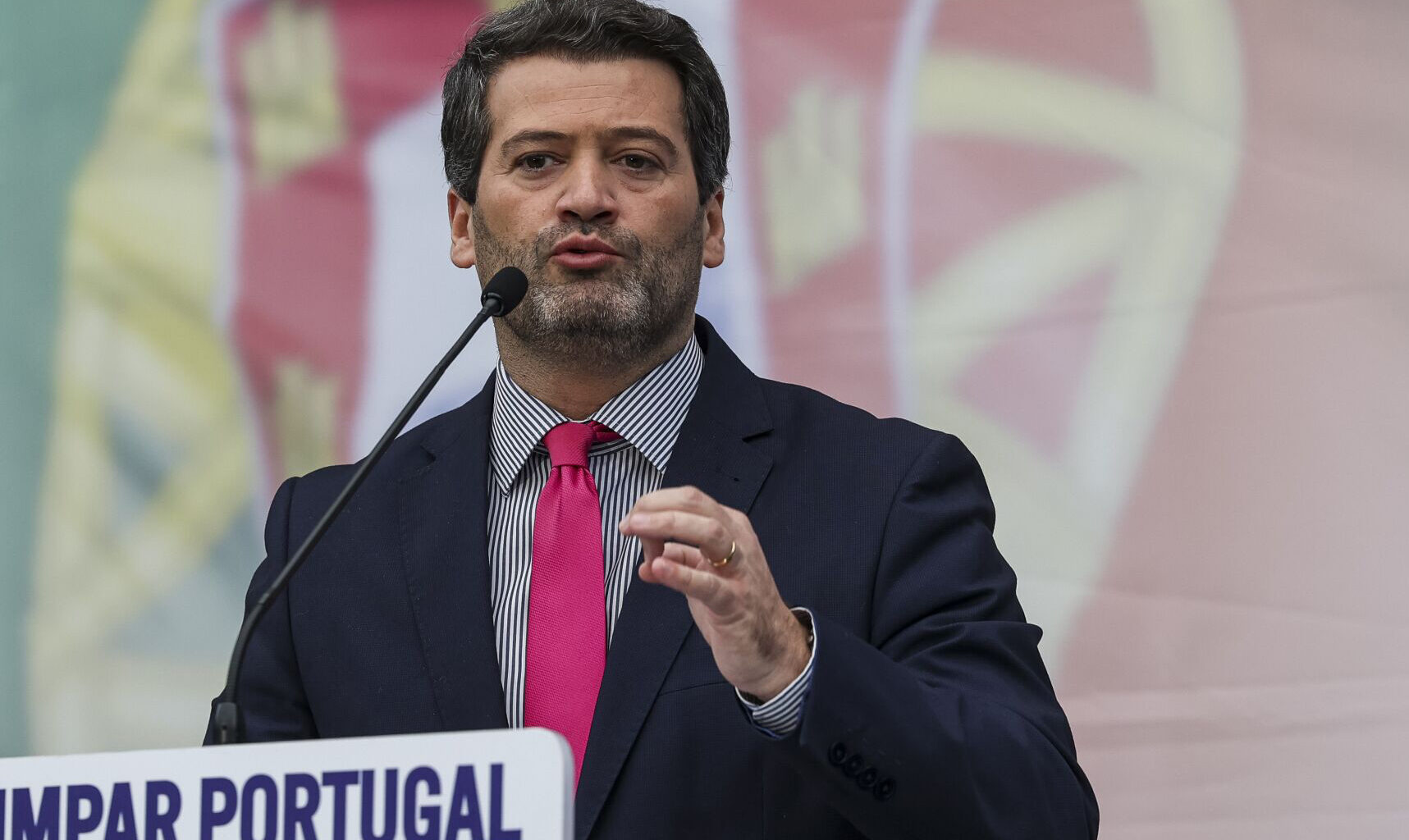 Ventura desafia adversários a divulgar lista de donativos para campanha