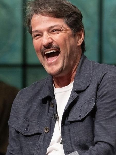 Marcelo Serrado no programa 'Que História é Essa Porchat?'