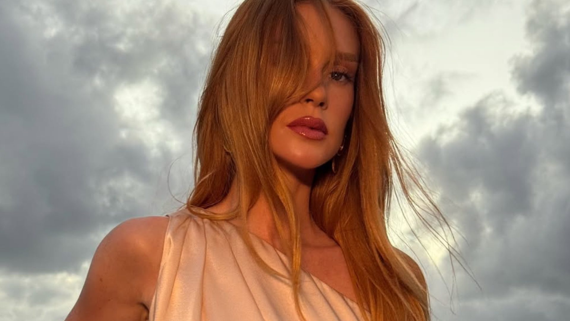 Marina Ruy Barbosa fala sobre escolha de manter noivado discreto: 'Preservar minha saúde mental'