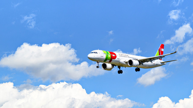 Piloto da TAP diz estar sem 'toilet'. Torre percebe 'pilot' e gera o caos