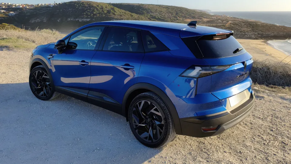 Renault Symbioz. Testámos o SUV na versão esprit Alpine