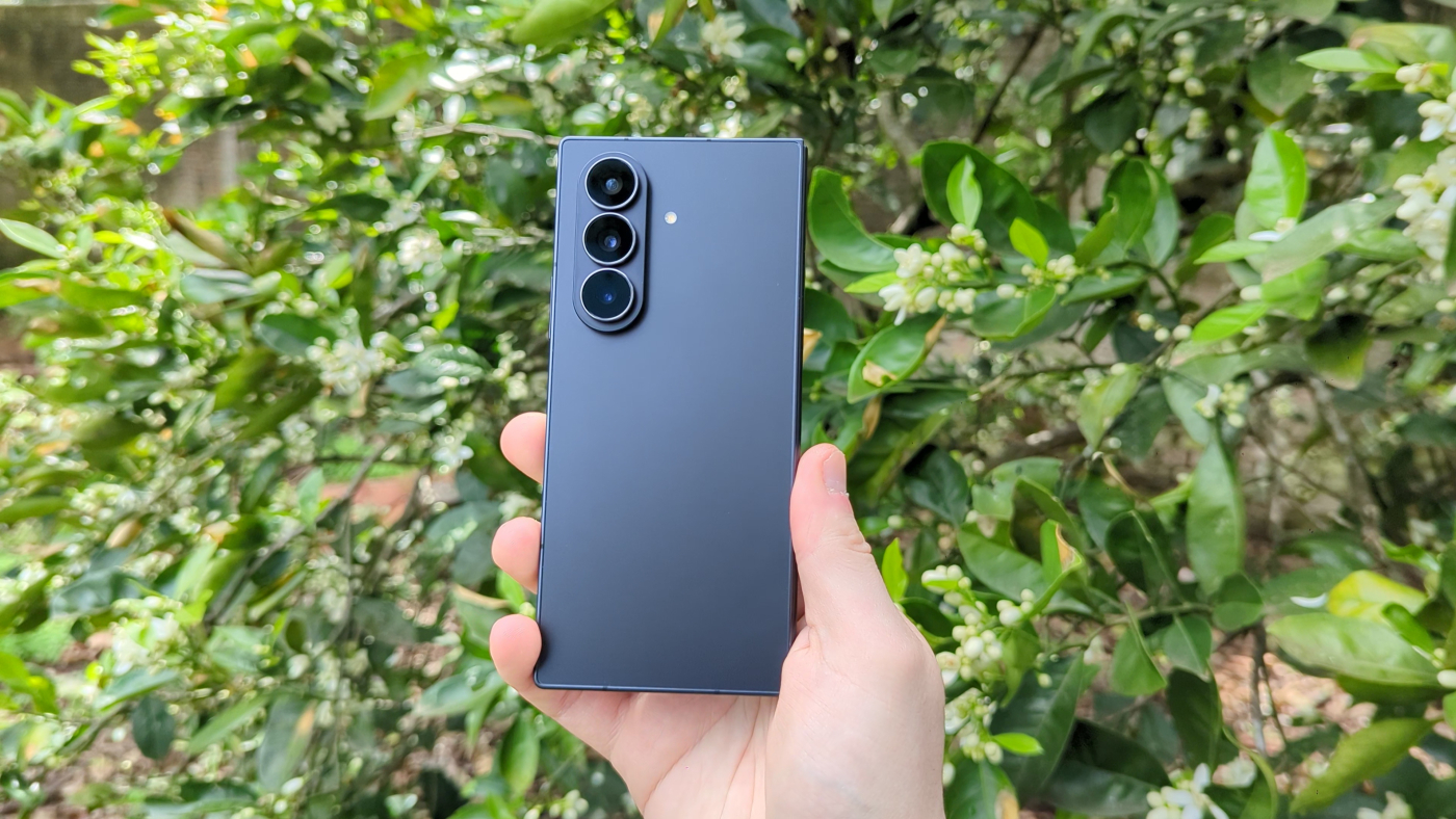 Galaxy Z Fold7 e Z Flip7 recebem patch de segurança de dezembro