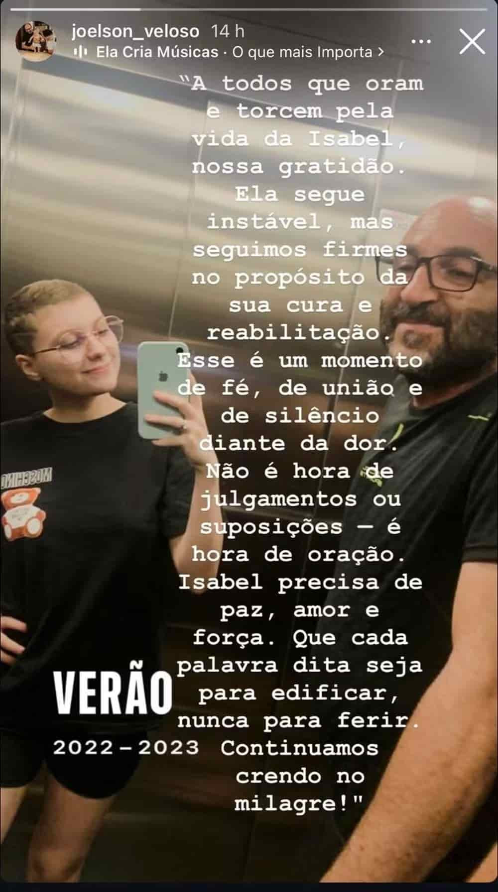 Print de Story de pai de Isabel Veloso com foto no elevador e texto