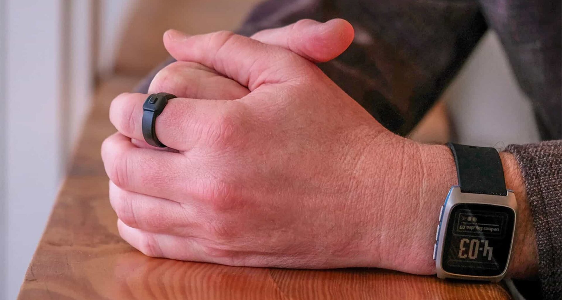 Pebble lança anel inteligente para registrar pensamentos