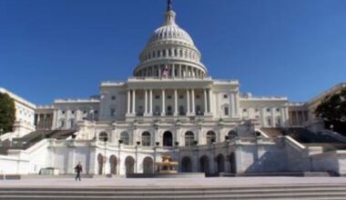 Senado dos EUA aprova lei de defesa de 830 mil milhões de euros e reforça apoio à Europa