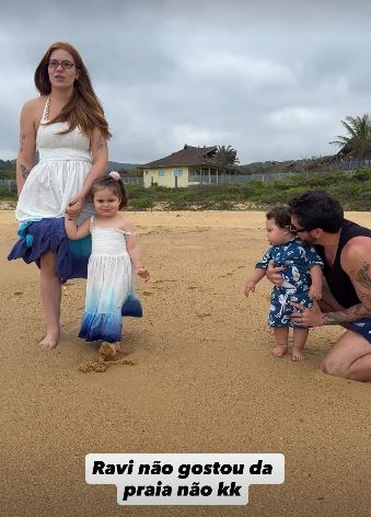 Ravi conhece a praia pela primeira vez - Foto: Reprodução / Instagram