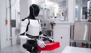 Tesla Optimus robô queda