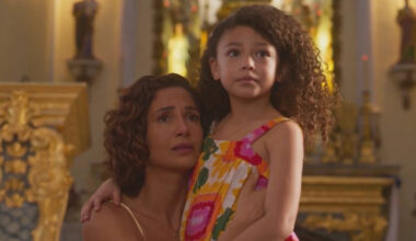 Sofia defende golpe da mãe na frente de Leona