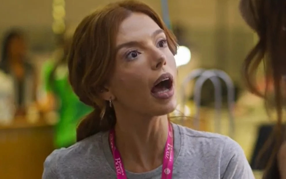 Dona de Mim: Ryan passa vergonha em rede nacional