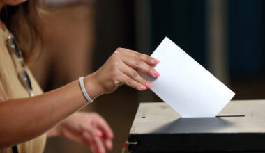 Quem venceria eleições na Ucrânia se fossem realizadas agora? Sondagens desvendam a resposta