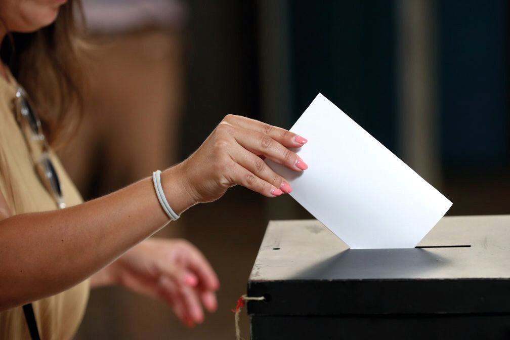 Quem venceria eleições na Ucrânia se fossem realizadas agora? Sondagens desvendam a resposta