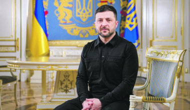 Zelensky diz que adesão à NATO está na Constituição ucraniana e não desiste da intenção