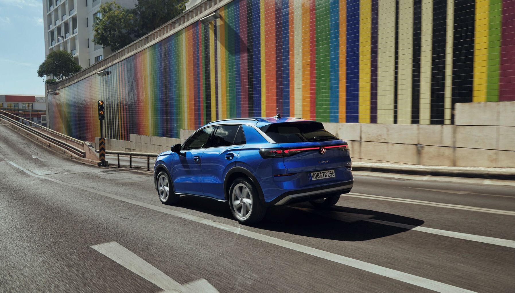 SUVs dominam Europa, mas o modelo mais vendido em 2025 continua a ser um carro urbano