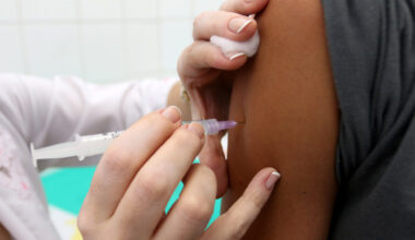 Hortolândia prorroga vacinação contra HPV para adolescentes até o 1º semestre - CBN Campinas 99,1 FM
