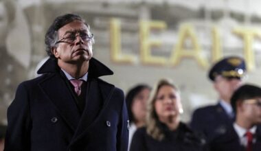 Conversa "respeitosa". Presidente da Colômbia fala ao telefone com Donald Trump