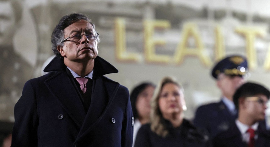 Conversa "respeitosa". Presidente da Colômbia fala ao telefone com Donald Trump