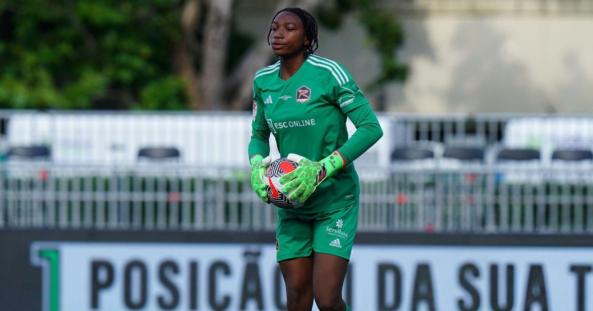 Mercado Benfica: internacional pelos Camarões perto de voar para a Luz