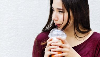 Em 2021, a UE baniu as palhinhas de plástico para proteger o ambiente. Não está a resultar