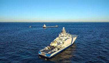 Finlândia detém navio suspeito após cabos submarinos serem danificados