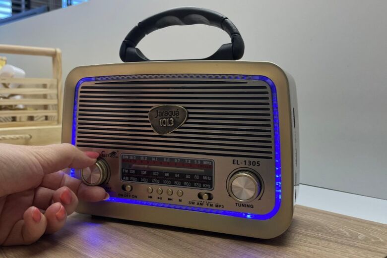 Doação de tampinhas e lacres dá direito a participar dos sorteios dos rádios - Crédito: Rogério Tallini